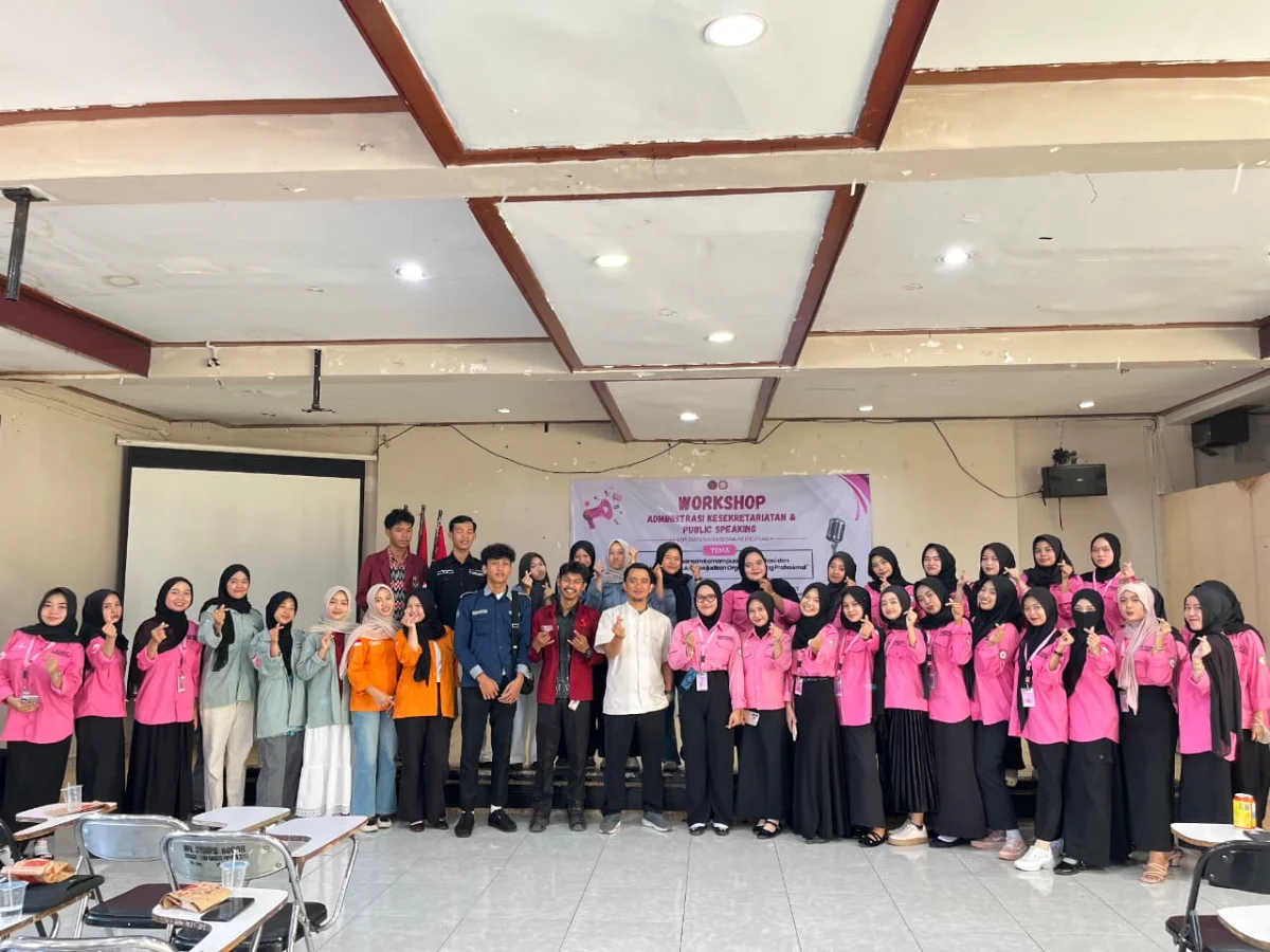 Himpunan Mahasiswa Kebidanan UMBARA Tingkatkan Kompetensi Organisasi Melalui Workshop Administrasi Kesekretariatan dan Public Speaking